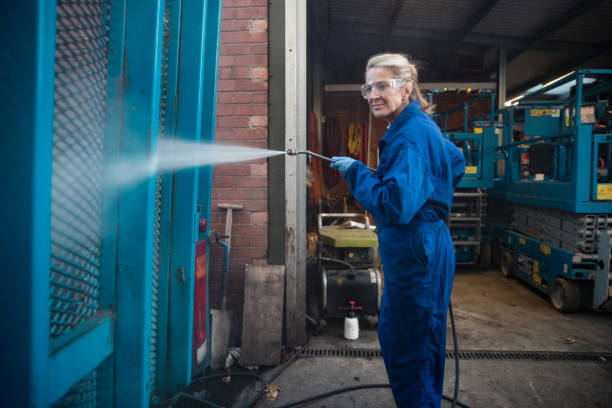Best Rust Removal  in Wilton, IA